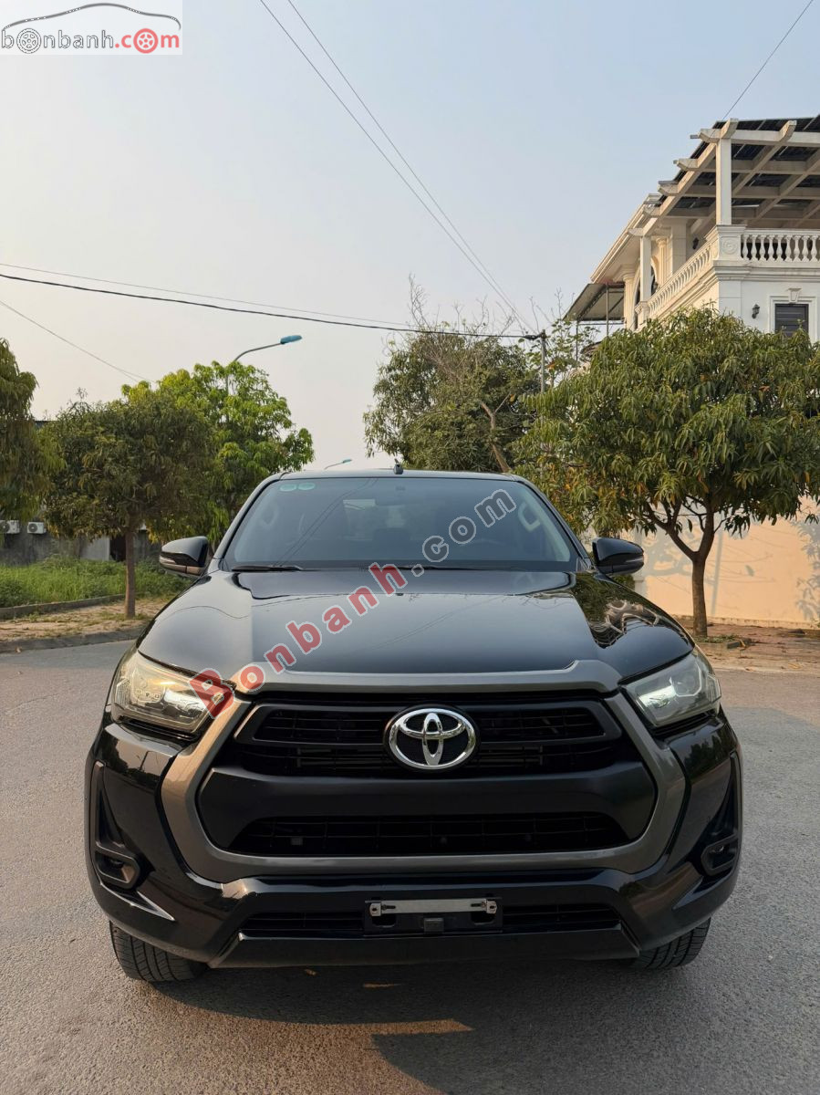 Bán ô tô Toyota Hilux 2.4L 4x2 AT - 2021 - xe cũ