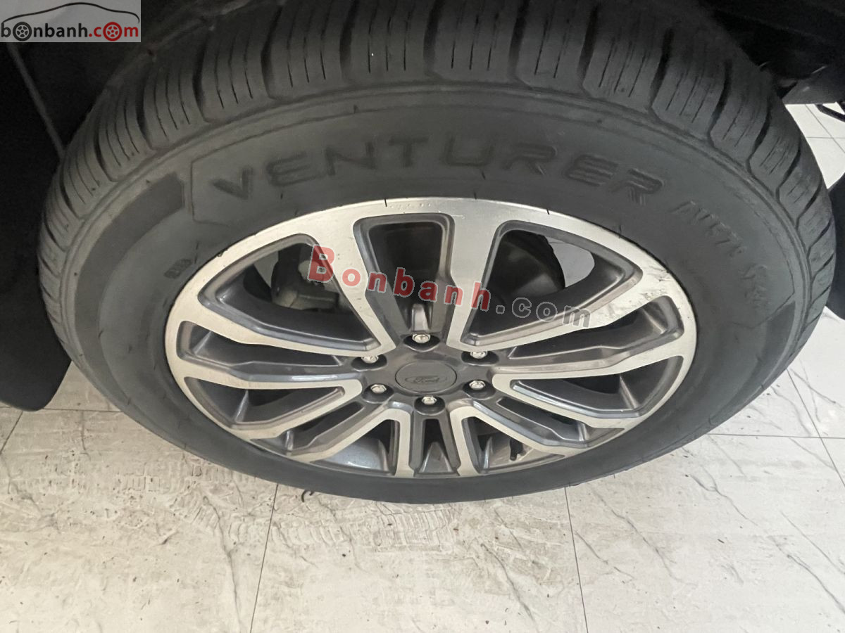 Bán ô tô Ford Everest Titanium 2.0L 4x4 AT - 2019 - xe cũ