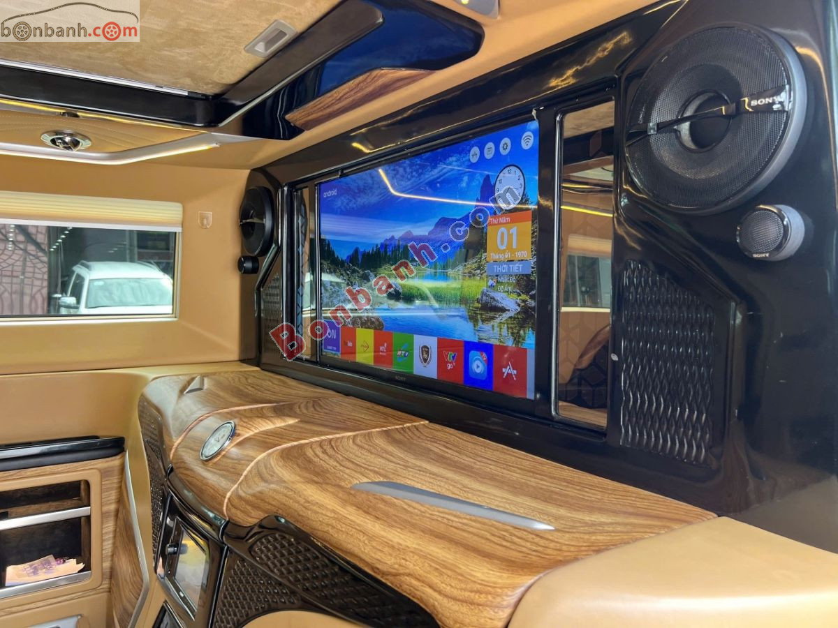 Bán ô tô Ford Tourneo Limousine Titanium 2.0 AT - 2019 - xe cũ
