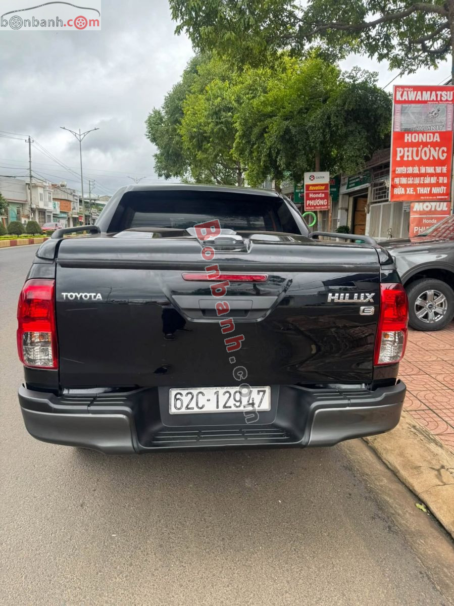Bán ô tô Toyota Hilux 2.4E 4x2 AT - 2019 - xe cũ