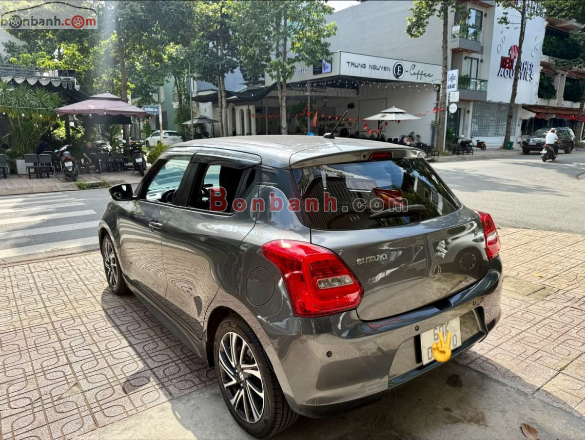Bán ô tô Suzuki Swift GLX 1.2 AT - 2021 - xe cũ