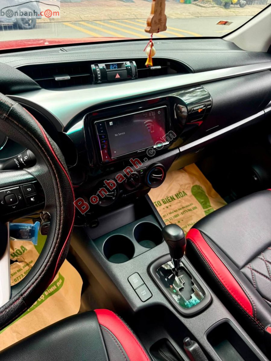 Bán ô tô Toyota Hilux 2.4L 4x2 AT - 2021 - xe cũ