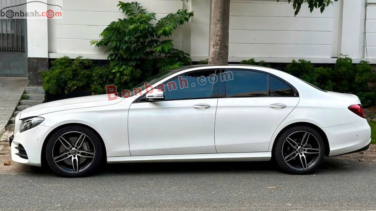 Bán ô tô Mercedes Benz E class E300 AMG - 2019 - xe cũ