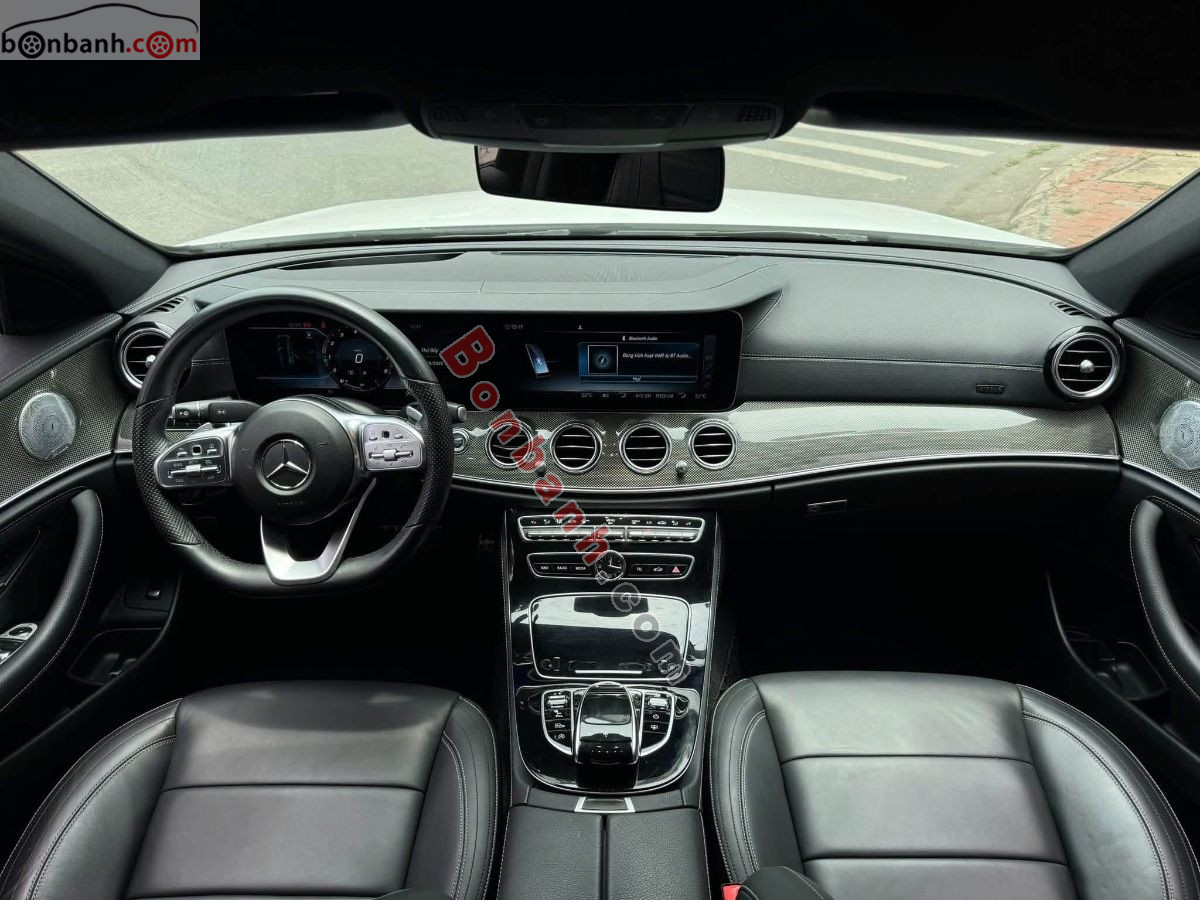 Bán ô tô Mercedes Benz E class E300 AMG - 2019 - xe cũ