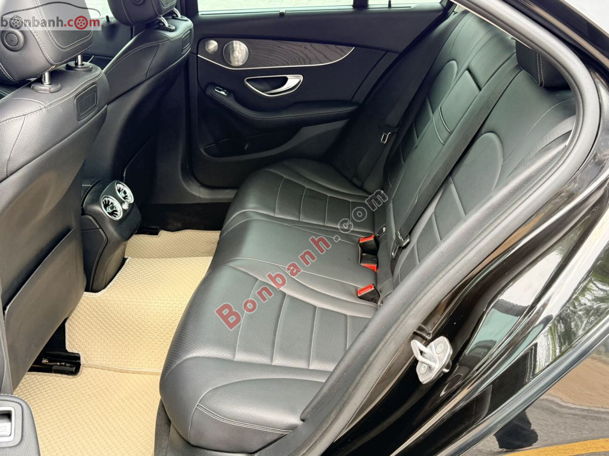 Bán ô tô Mercedes Benz C class C200 - 2018 - xe cũ