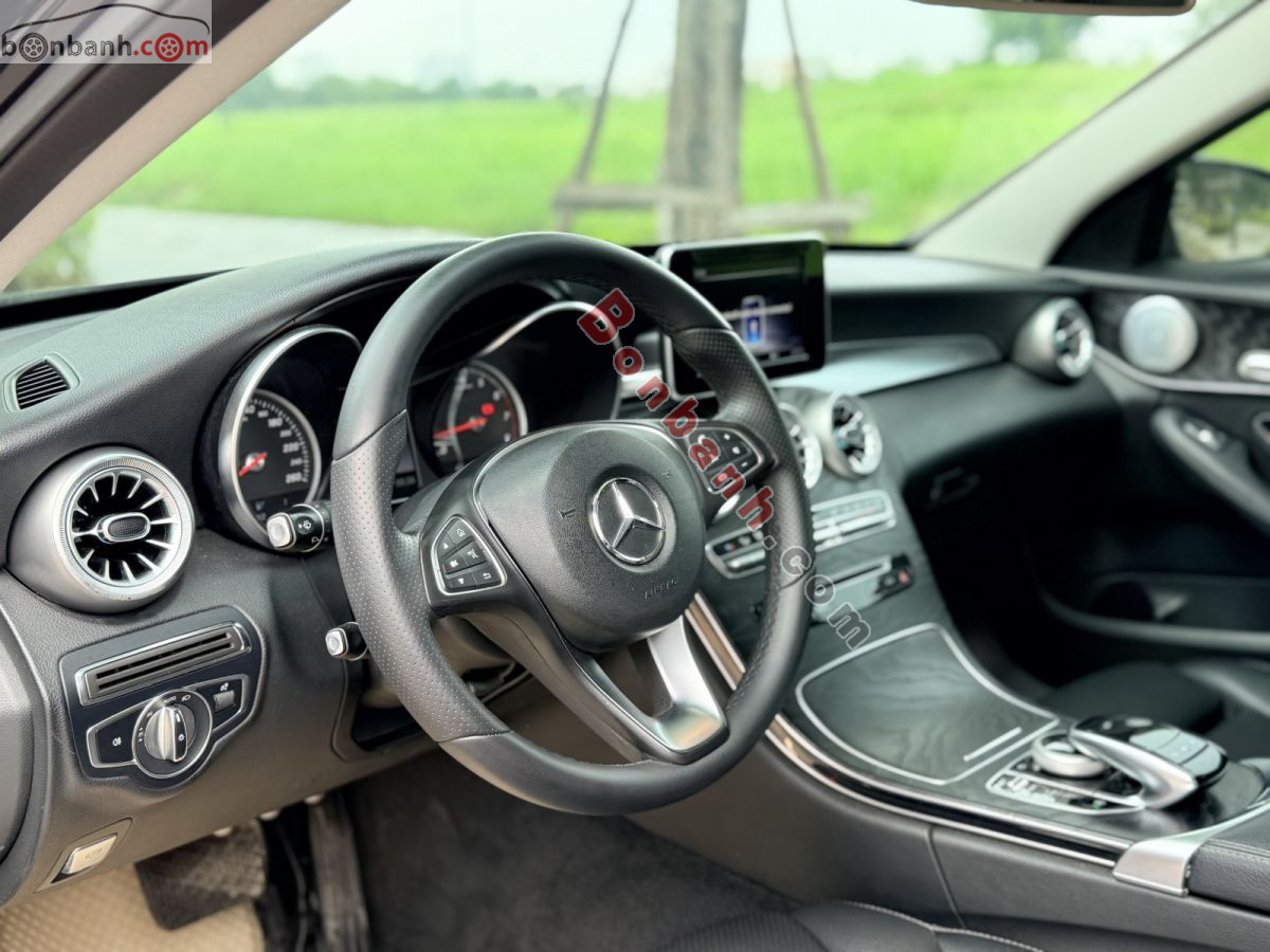 Bán ô tô Mercedes Benz C class C200 - 2018 - xe cũ