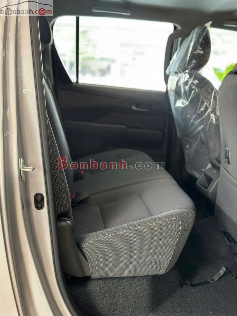 Bán ô tô Toyota Hilux Pro 2.8L 4x2 AT - 2026 - xe mới