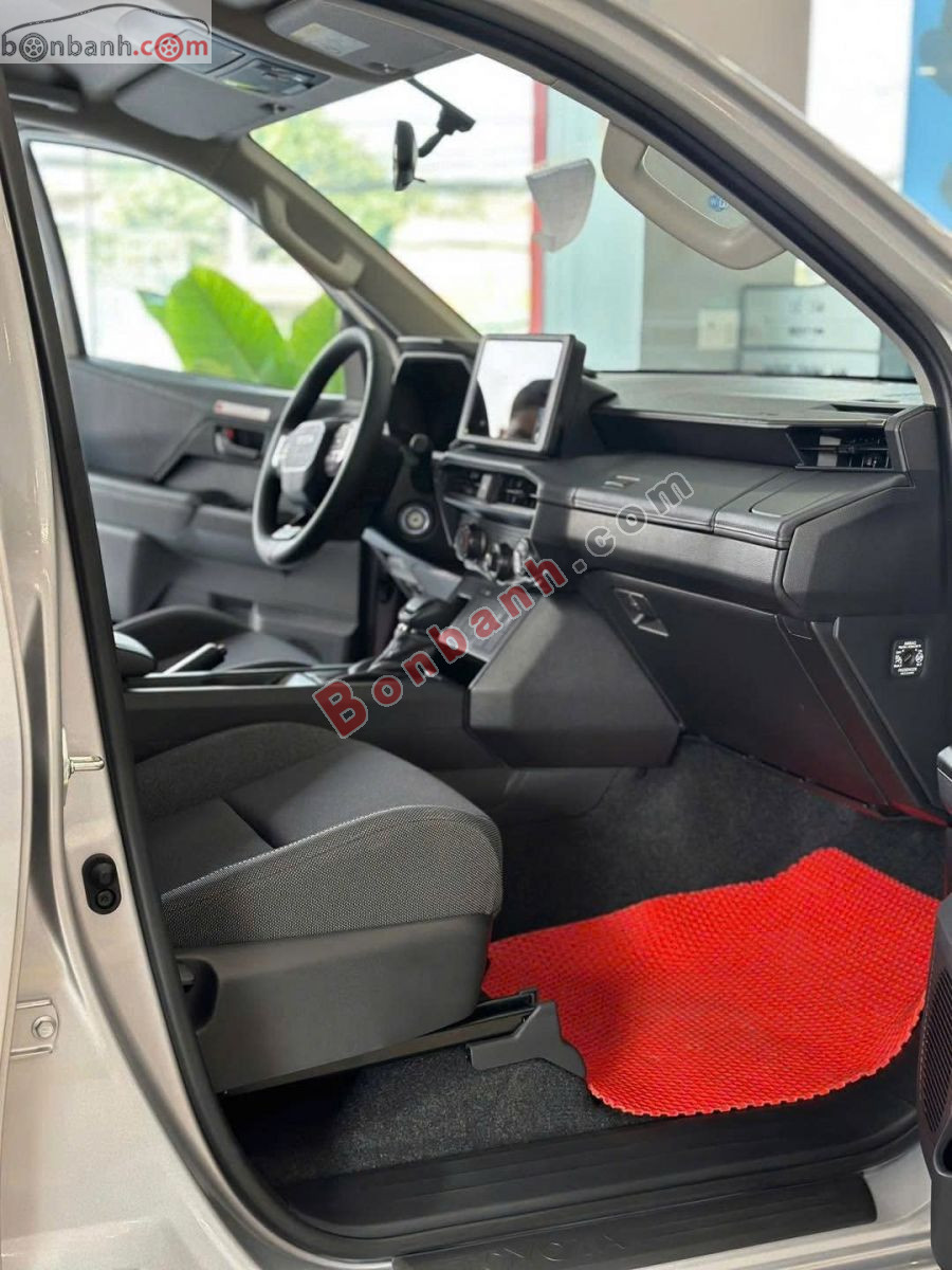 Bán ô tô Toyota Hilux Pro 2.8L 4x2 AT - 2026 - xe mới