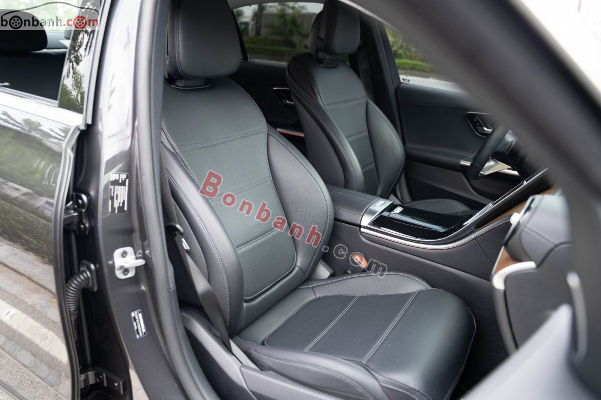 Bán ô tô Mercedes Benz C class C200 Avantgarde Plus - 2022 - xe cũ