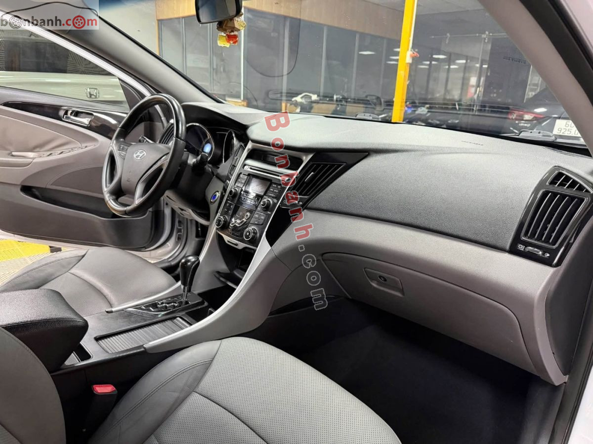 Bán ô tô Hyundai Sonata 2.0 AT - 2010 - xe cũ