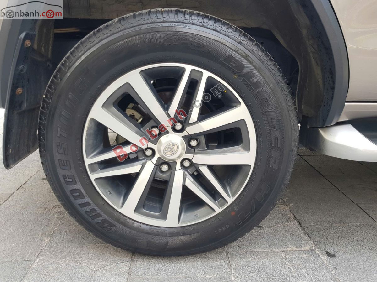 Bán ô tô Toyota Fortuner 2.8V 4x4 AT - 2019 - xe cũ