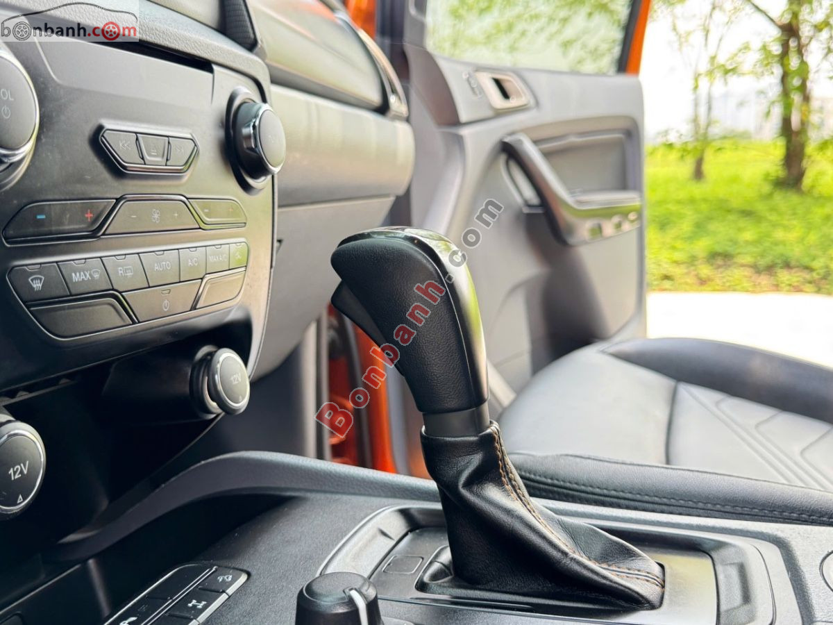 Bán ô tô Ford Ranger Wildtrak 3.2L 4x4 AT - 2016 - xe cũ