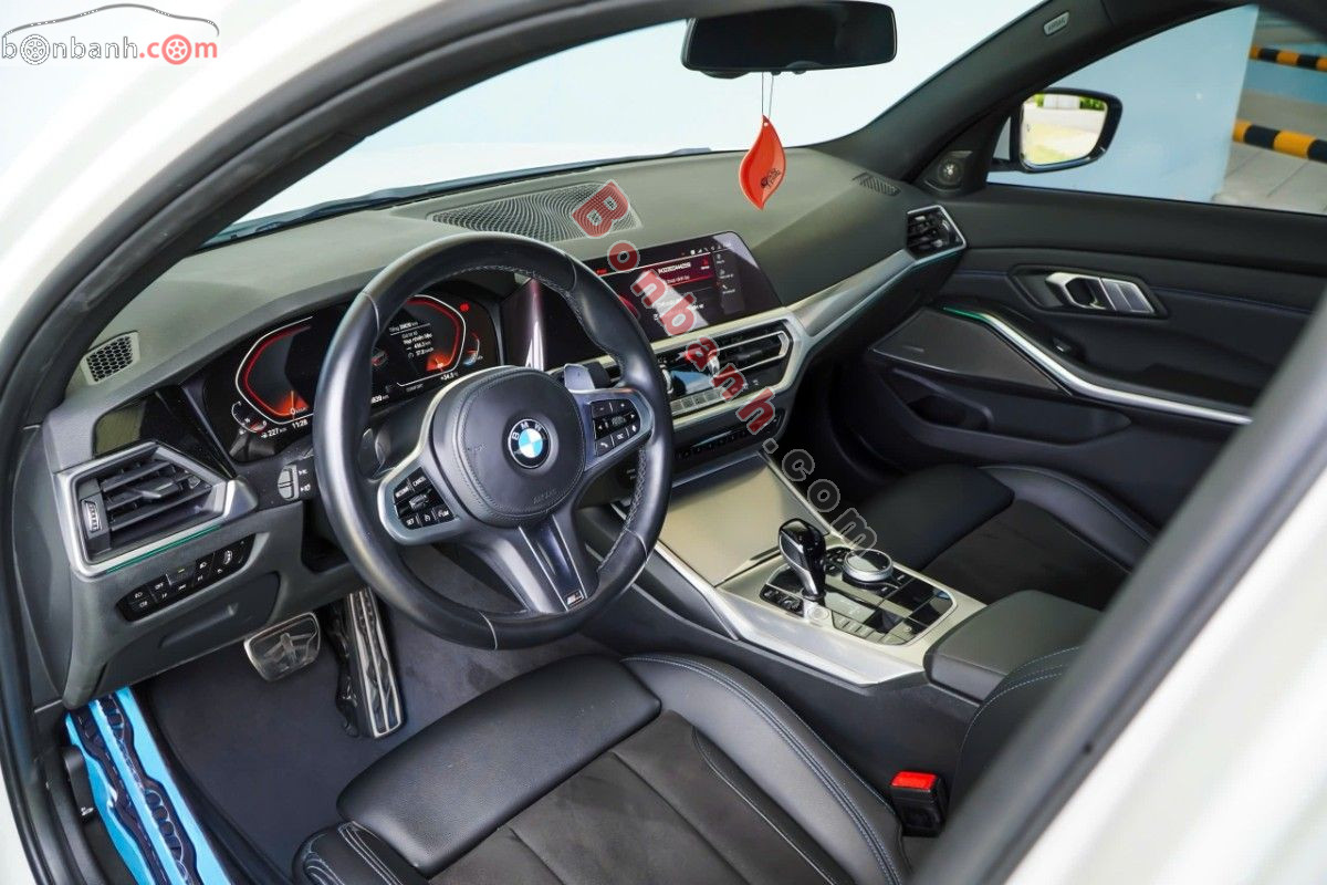 Bán ô tô BMW 3 Series 320i M Sport - 2022 - xe cũ