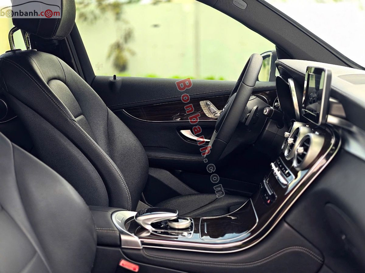 Bán ô tô Mercedes Benz GLC 200 - 2019 - xe cũ