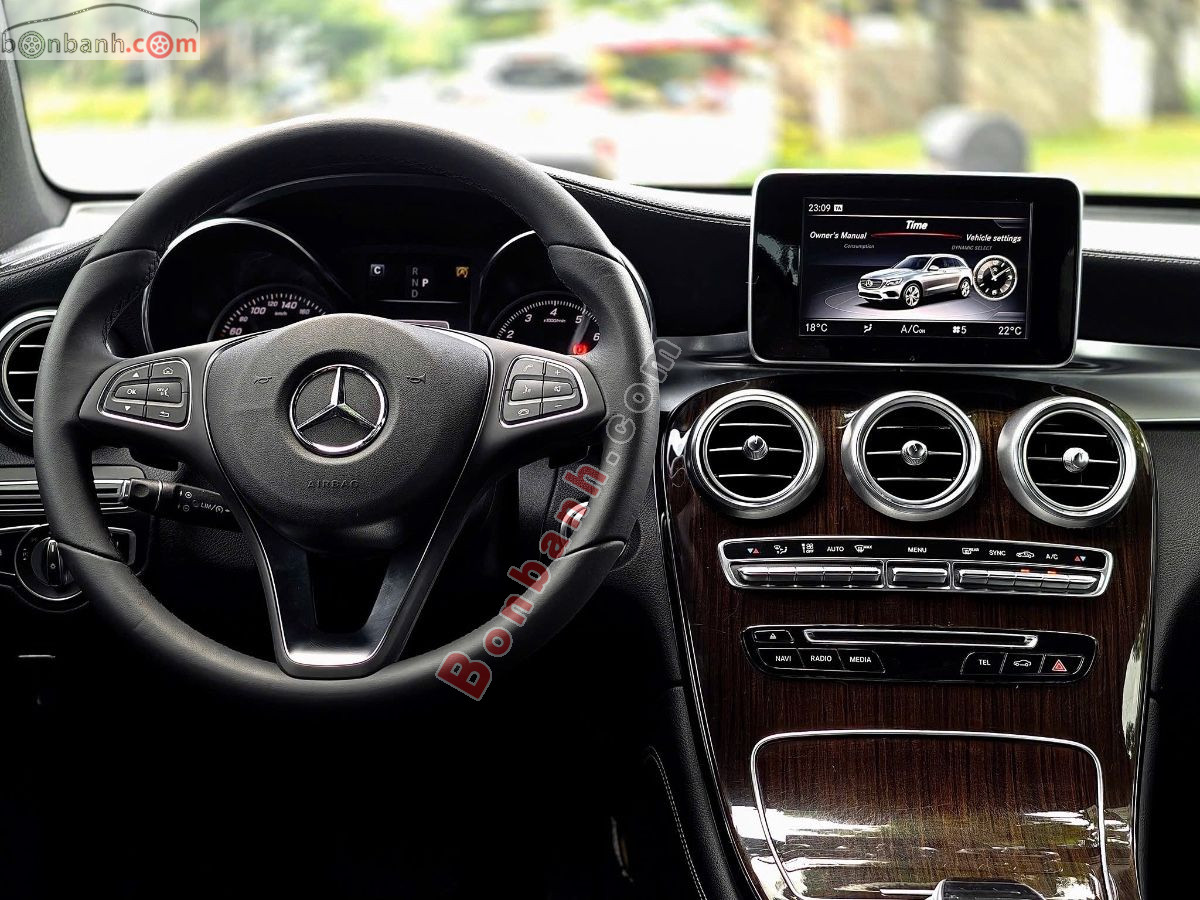 Bán ô tô Mercedes Benz GLC 200 - 2019 - xe cũ
