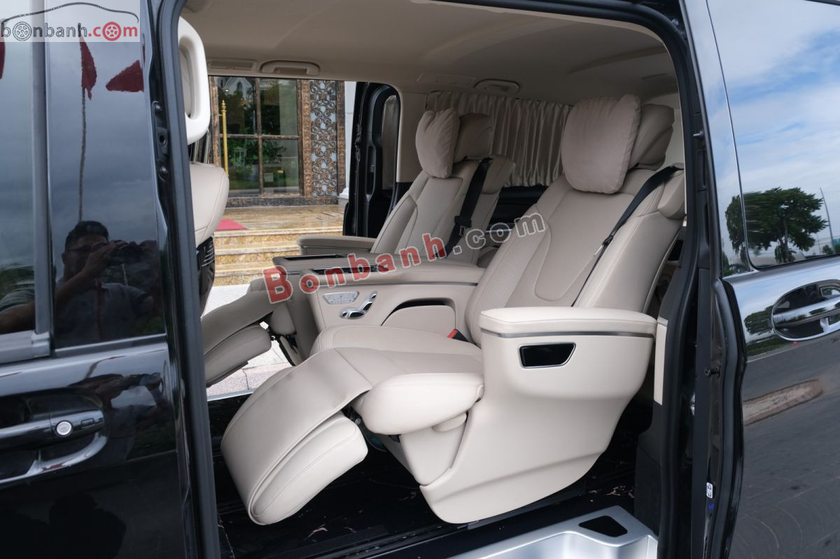 Bán ô tô Mercedes Benz V class V250 AMG - 2023 - xe cũ