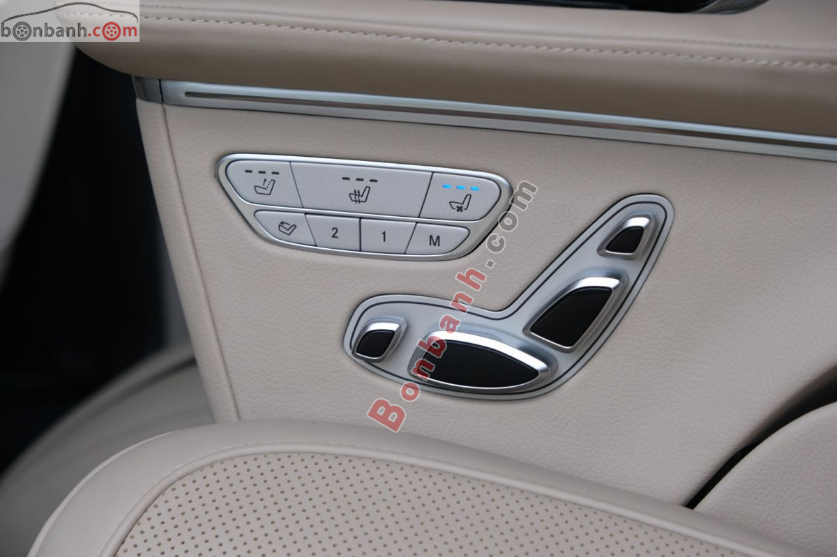 Bán ô tô Mercedes Benz V class V250 AMG - 2023 - xe cũ