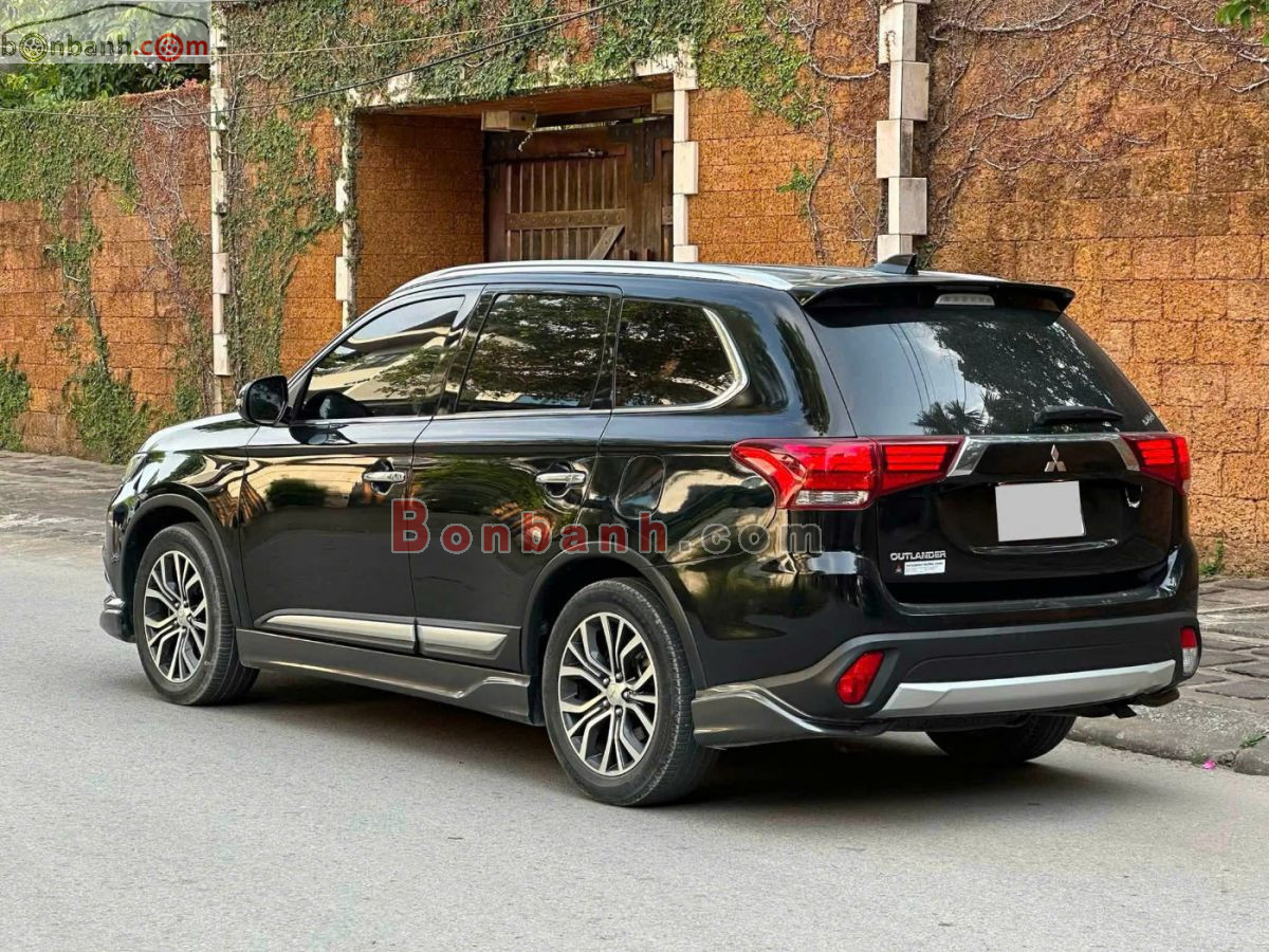 Bán ô tô Mitsubishi Outlander 2.0 CVT - 2017 - xe cũ