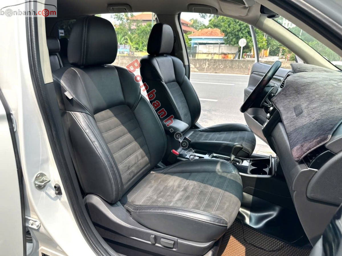 Bán ô tô Mitsubishi Outlander 2.0 CVT - 2023 - xe cũ