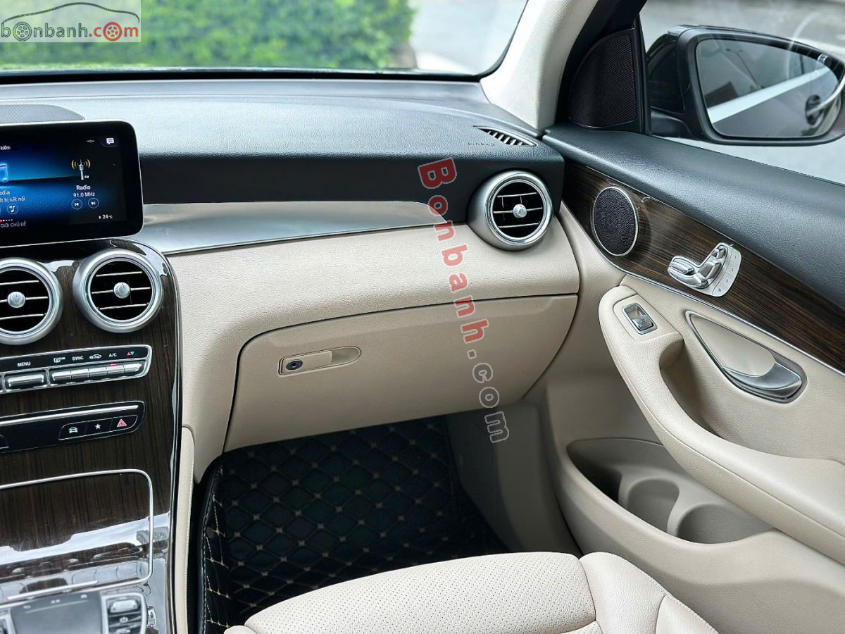 Bán ô tô Mercedes Benz GLC 200 - 2020 - xe cũ