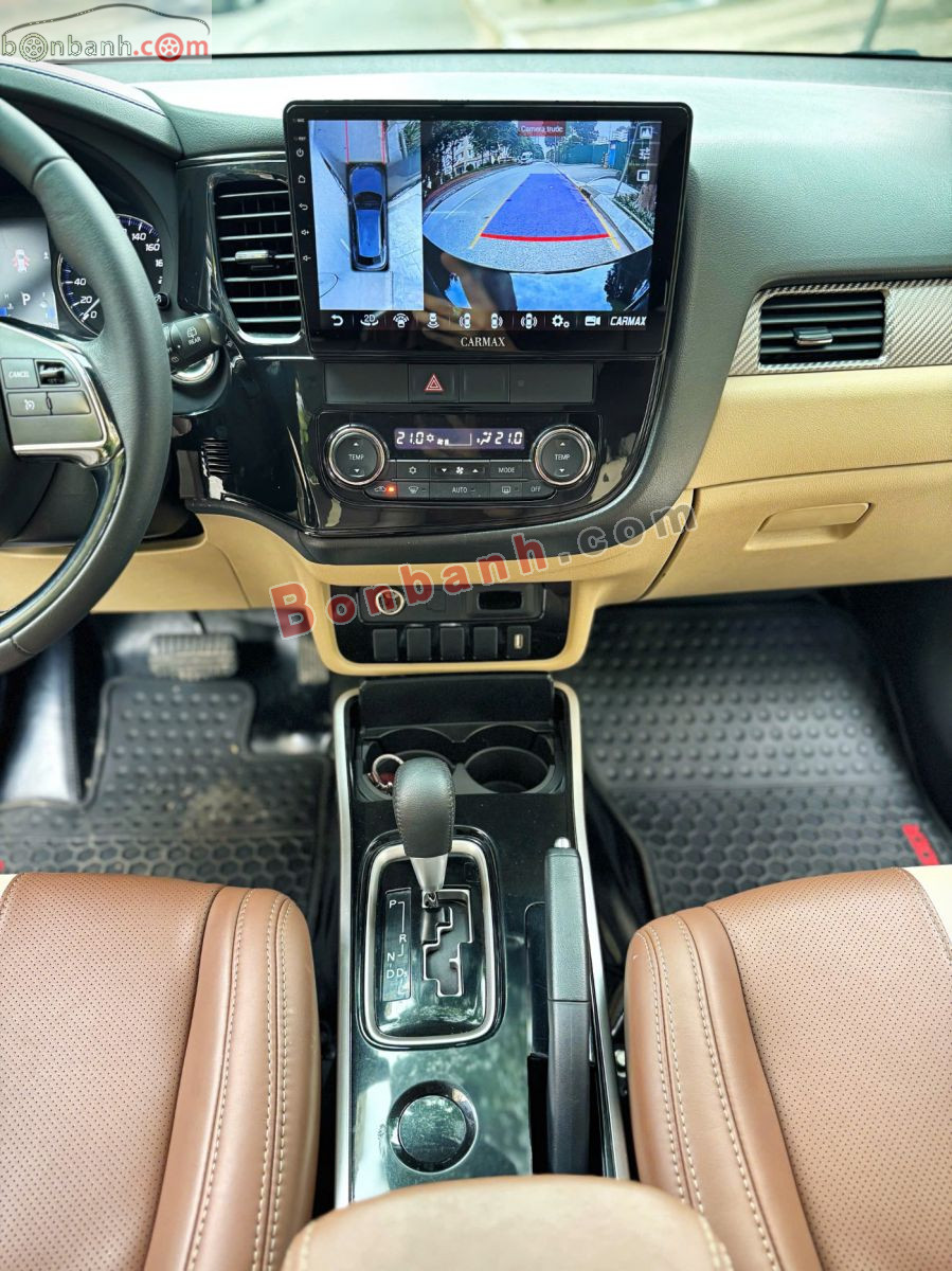 Bán ô tô Mitsubishi Outlander 2.0 CVT - 2018 - xe cũ