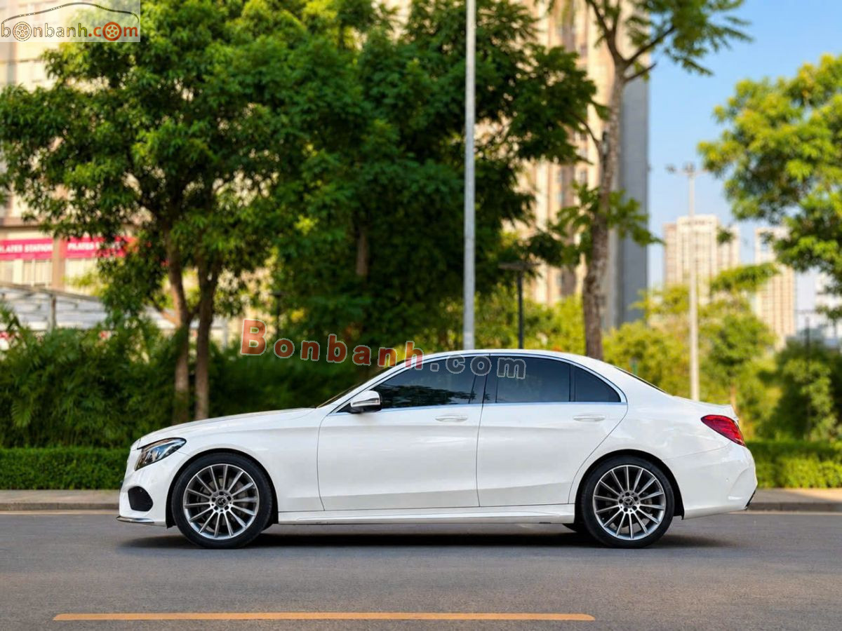 Bán ô tô Mercedes Benz C class C300 AMG - 2017 - xe cũ