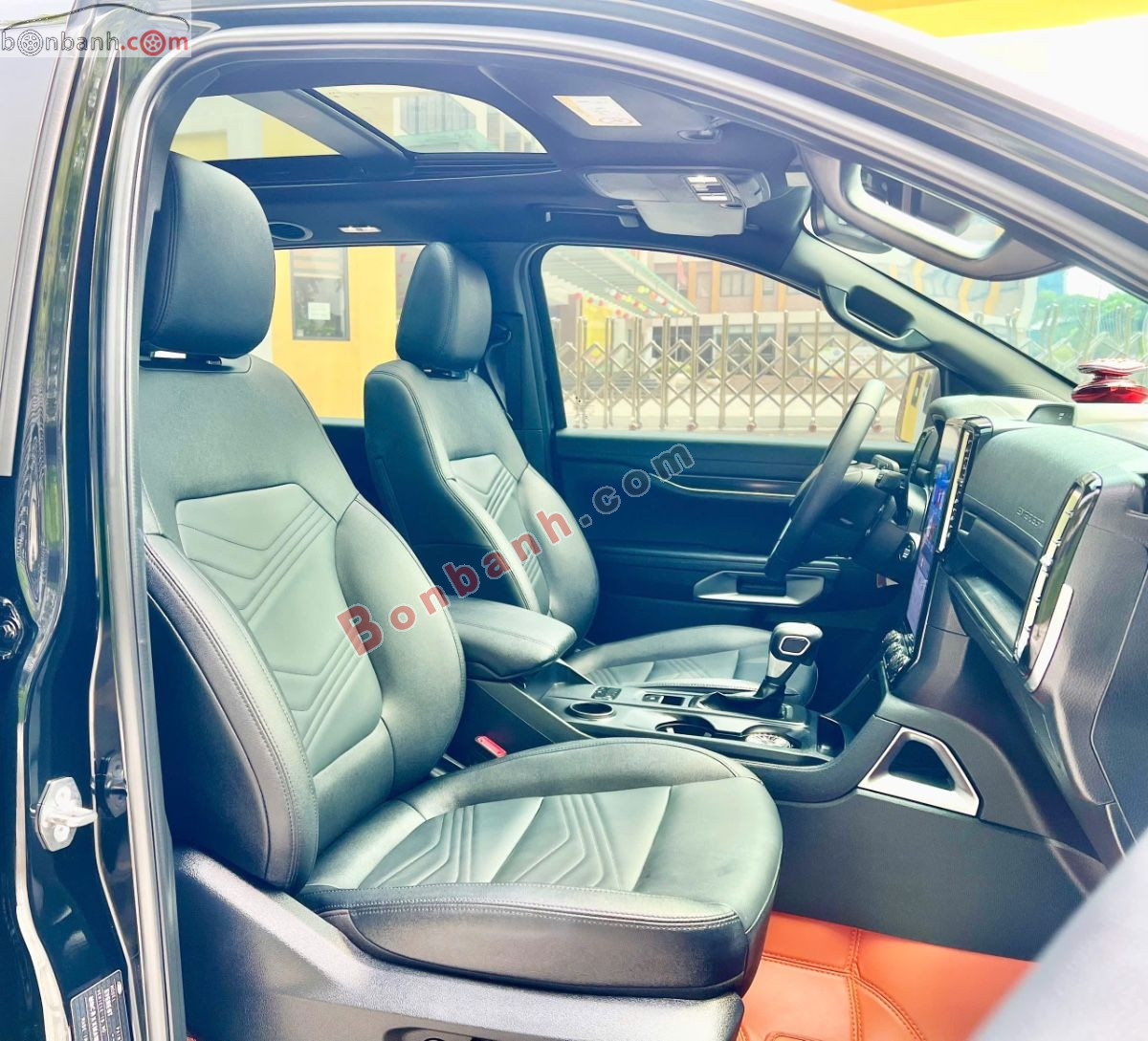 Bán ô tô Ford Everest Titanium 2.0L 4x2 AT - 2025 - xe cũ