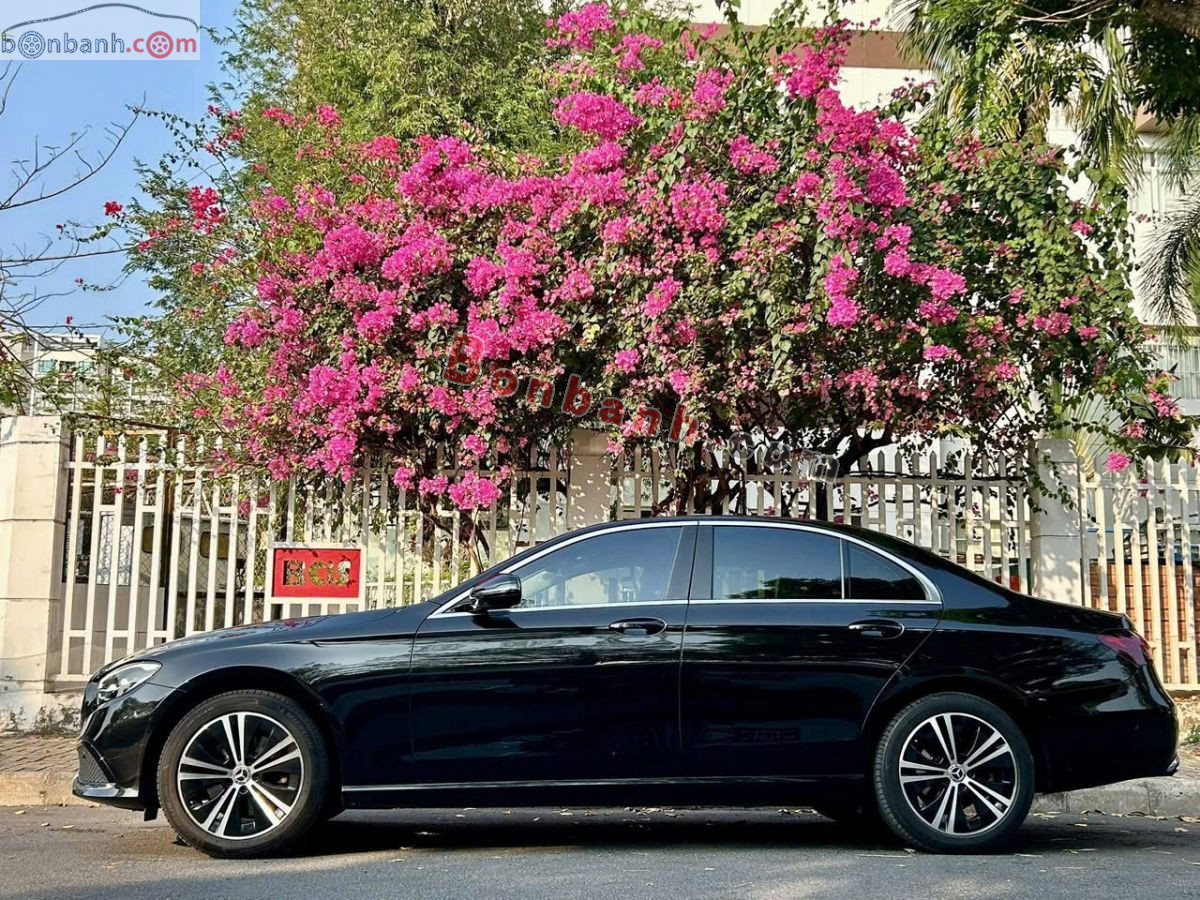 Bán ô tô Mercedes Benz E class E180 - 2022 - xe cũ