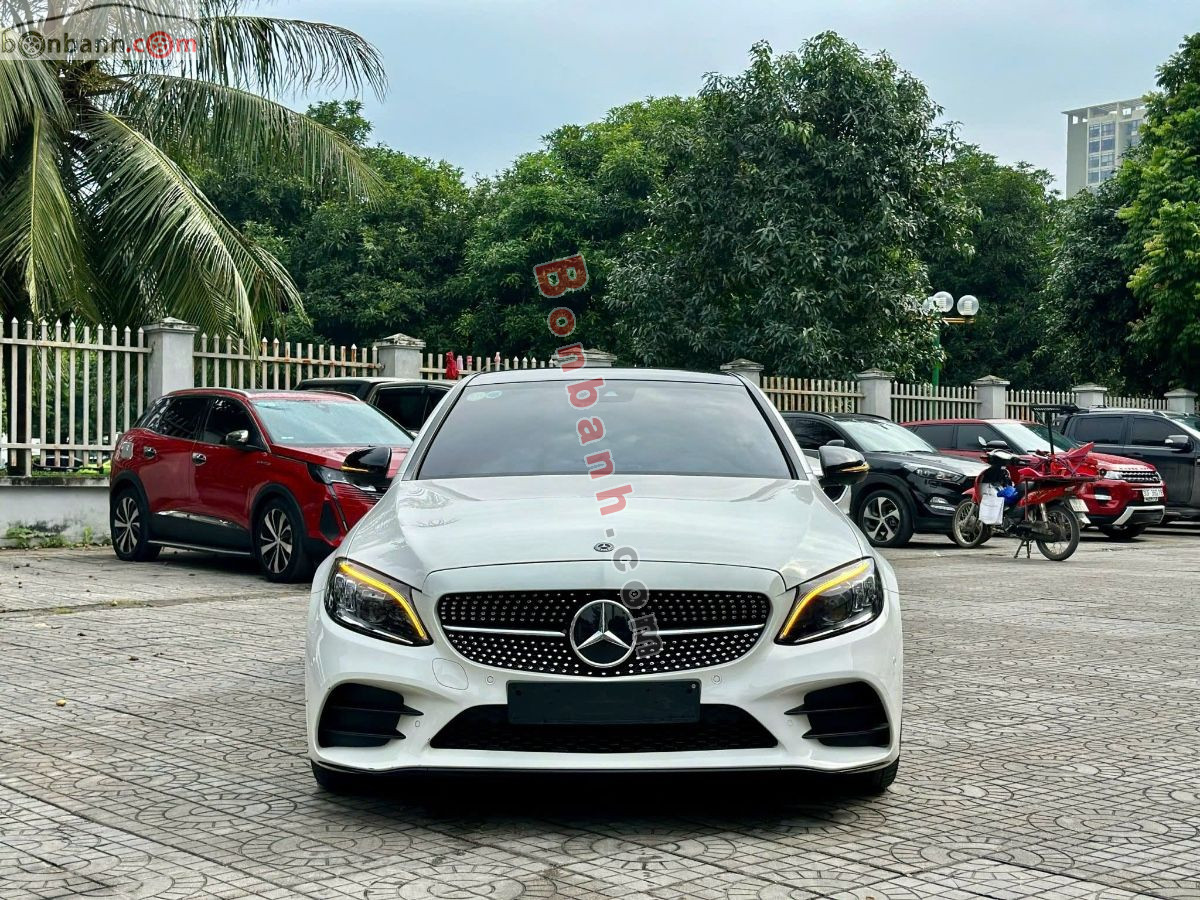 Bán ô tô Mercedes Benz C class C300 AMG - 2021 - xe cũ