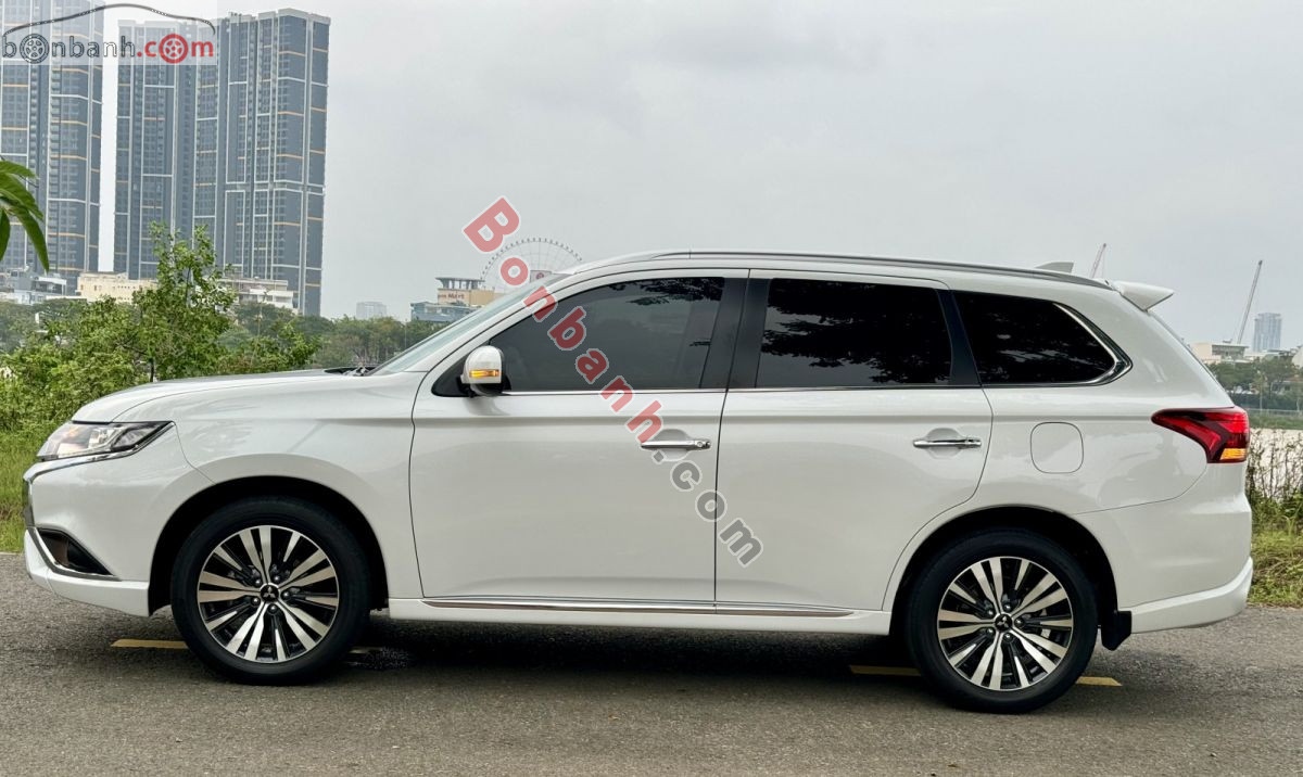 Bán ô tô Mitsubishi Outlander 2.0 CVT - 2022 - xe cũ
