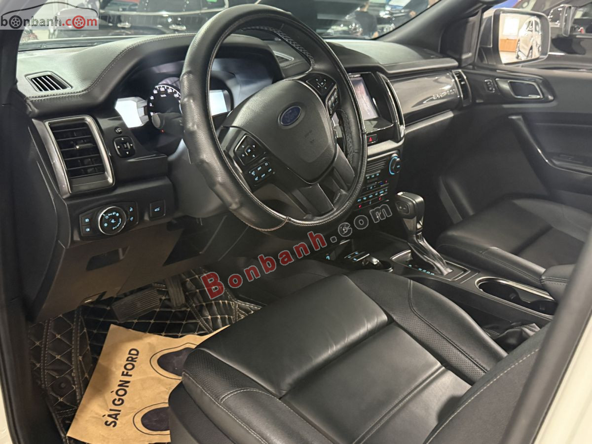 Bán ô tô Ford Everest Titanium 2.0L 4x2 AT - 2022 - xe cũ