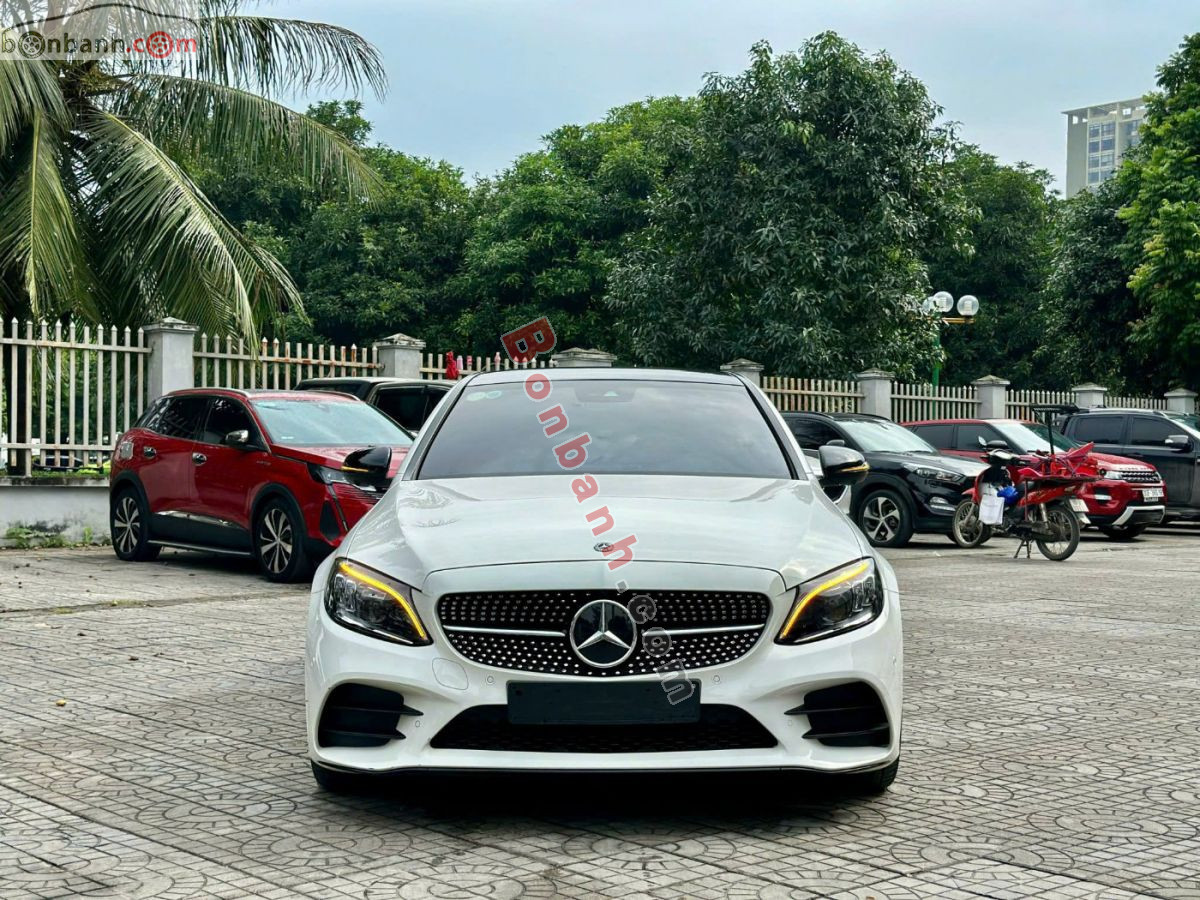 Bán ô tô Mercedes Benz C class C300 AMG - 2021 - xe cũ