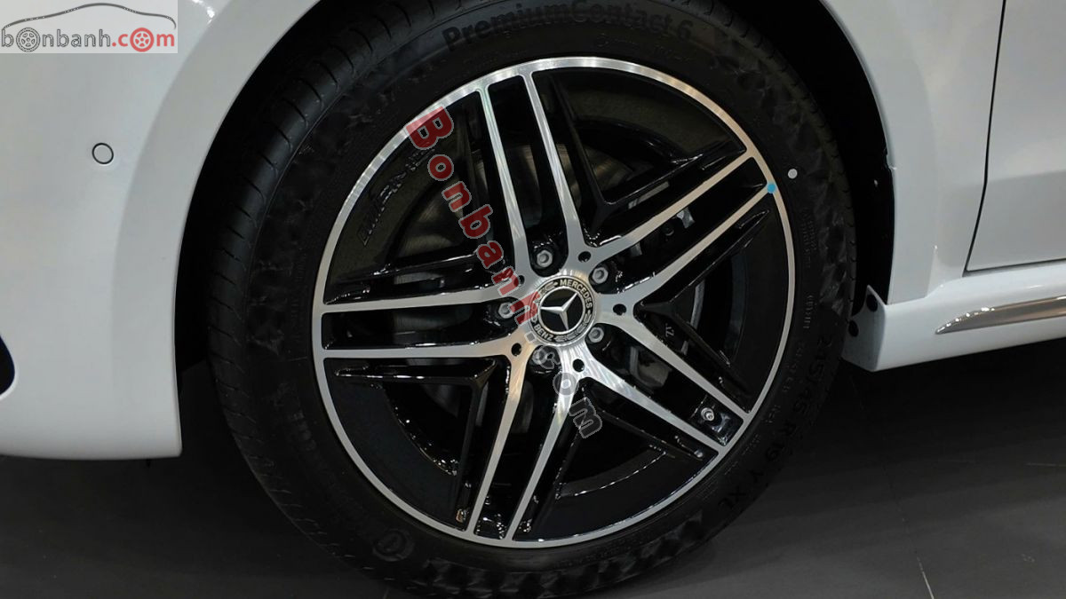Bán ô tô Mercedes Benz V class V300 AMG - 2026 - xe mới