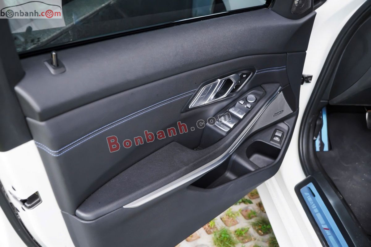 Bán ô tô BMW 3 Series 320i M Sport - 2022 - xe cũ