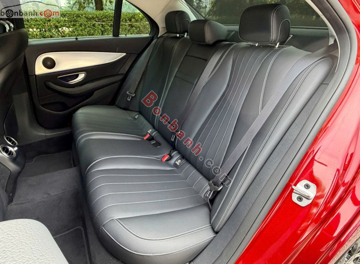 Bán ô tô Mercedes Benz E class E180 - 2022 - xe cũ