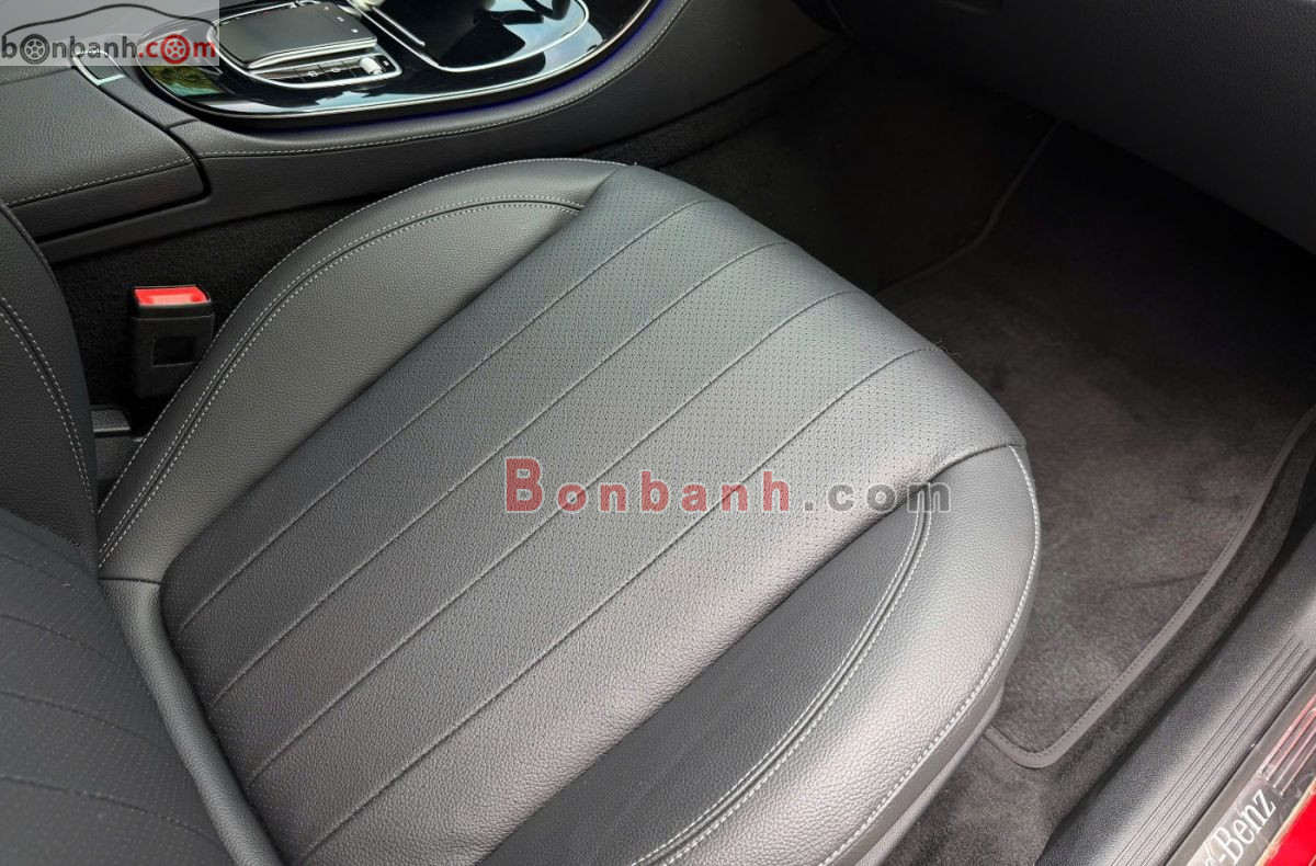 Bán ô tô Mercedes Benz E class E180 - 2022 - xe cũ
