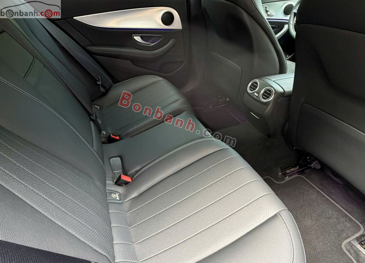 Bán ô tô Mercedes Benz E class E180 - 2022 - xe cũ