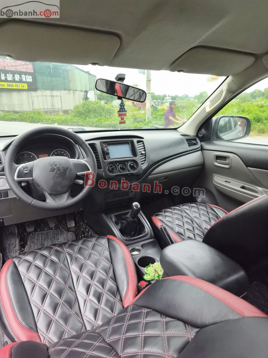 Bán ô tô Mitsubishi Triton 4x2 MT - 2019 - xe cũ