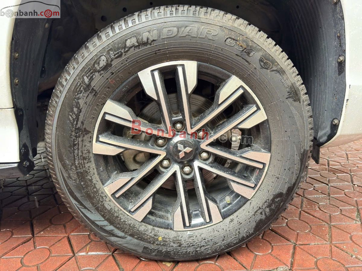 Bán ô tô Mitsubishi Pajero Sport 2.4D 4x2 AT - 2021 - xe cũ