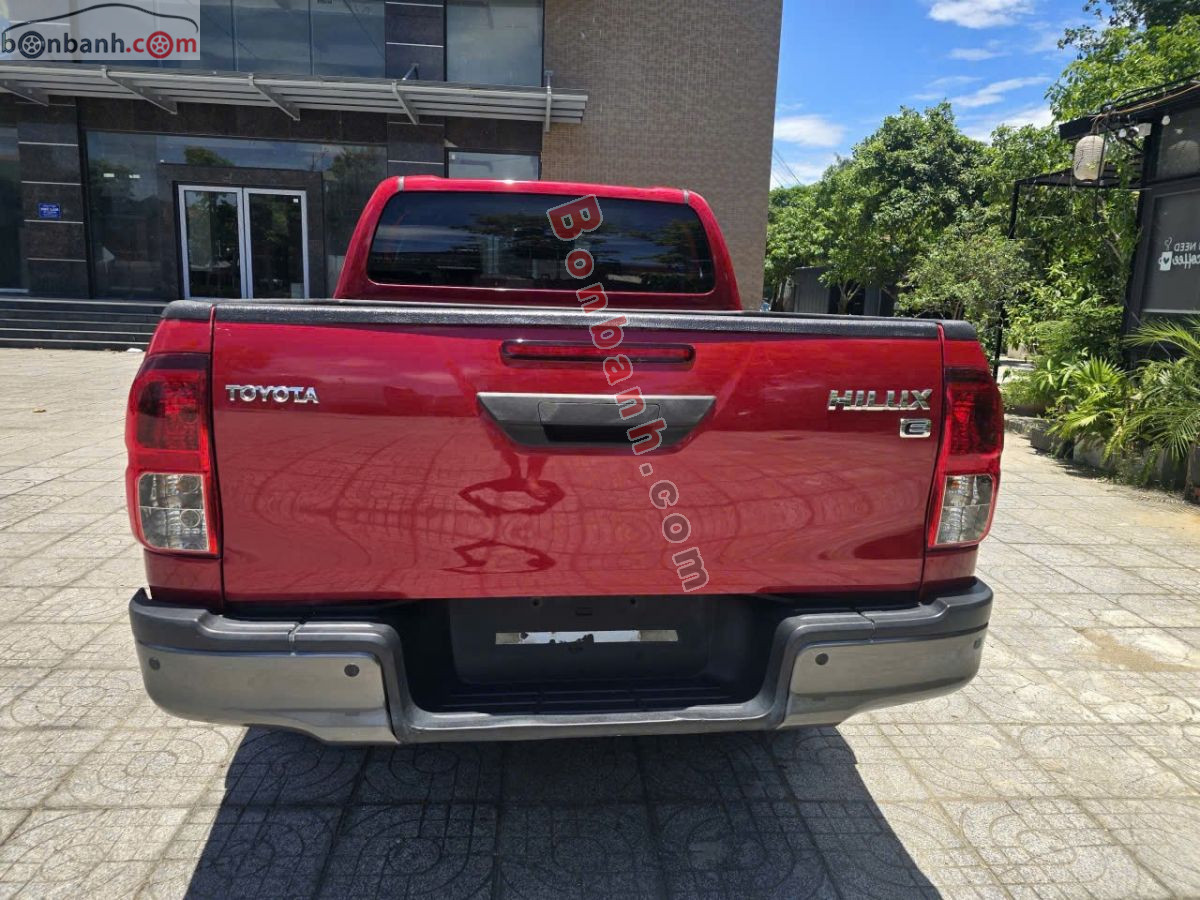 Bán ô tô Toyota Hilux 2.4L 4x2 AT - 2021 - xe cũ