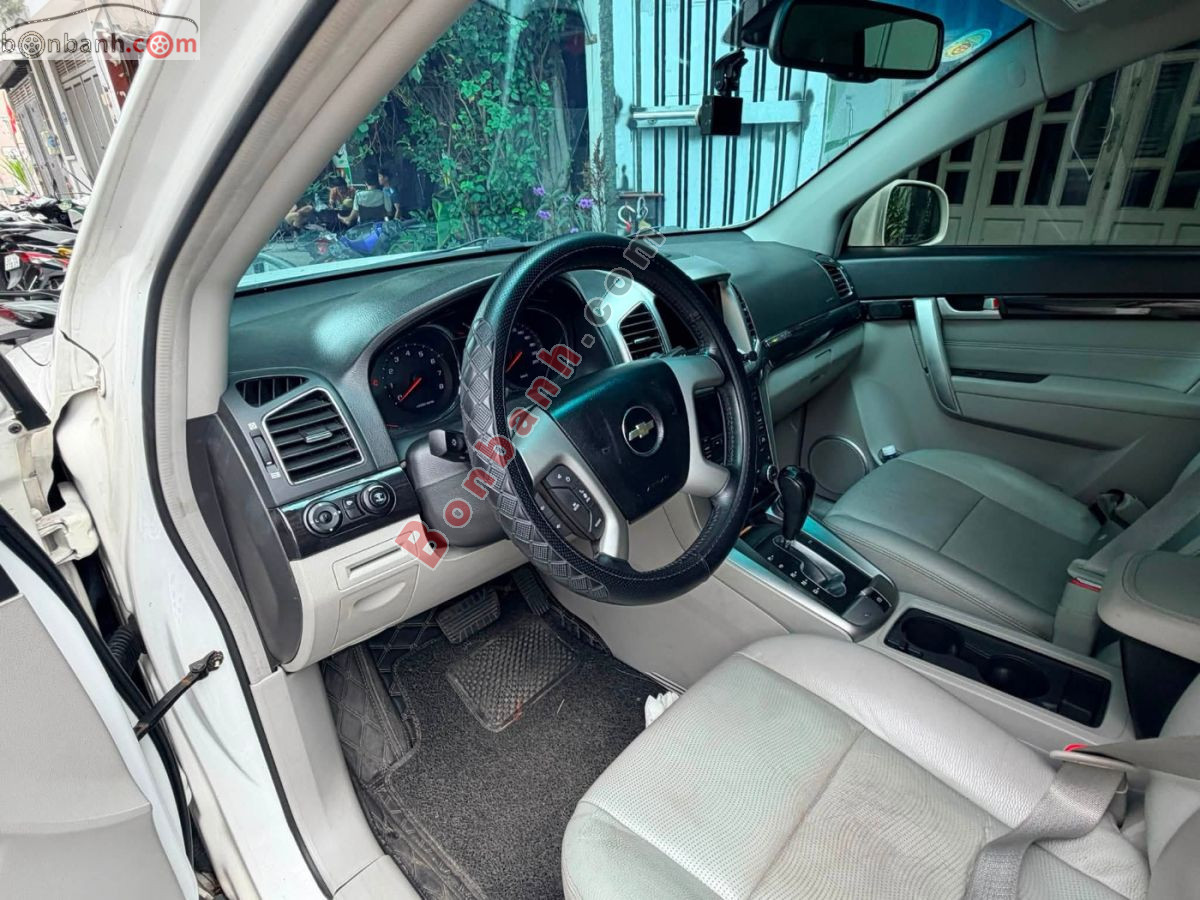 Bán ô tô Chevrolet Captiva LTZ 2.4 AT - 2015 - xe cũ