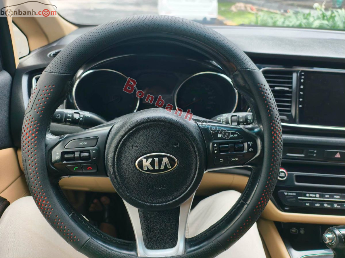 Bán ô tô Kia Sedona 2.2L DATH - 2017 - xe cũ