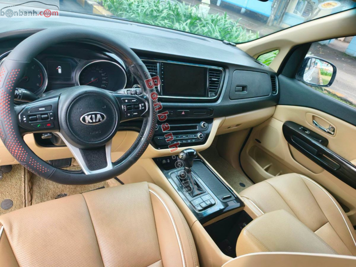Bán ô tô Kia Sedona 2.2L DATH - 2017 - xe cũ