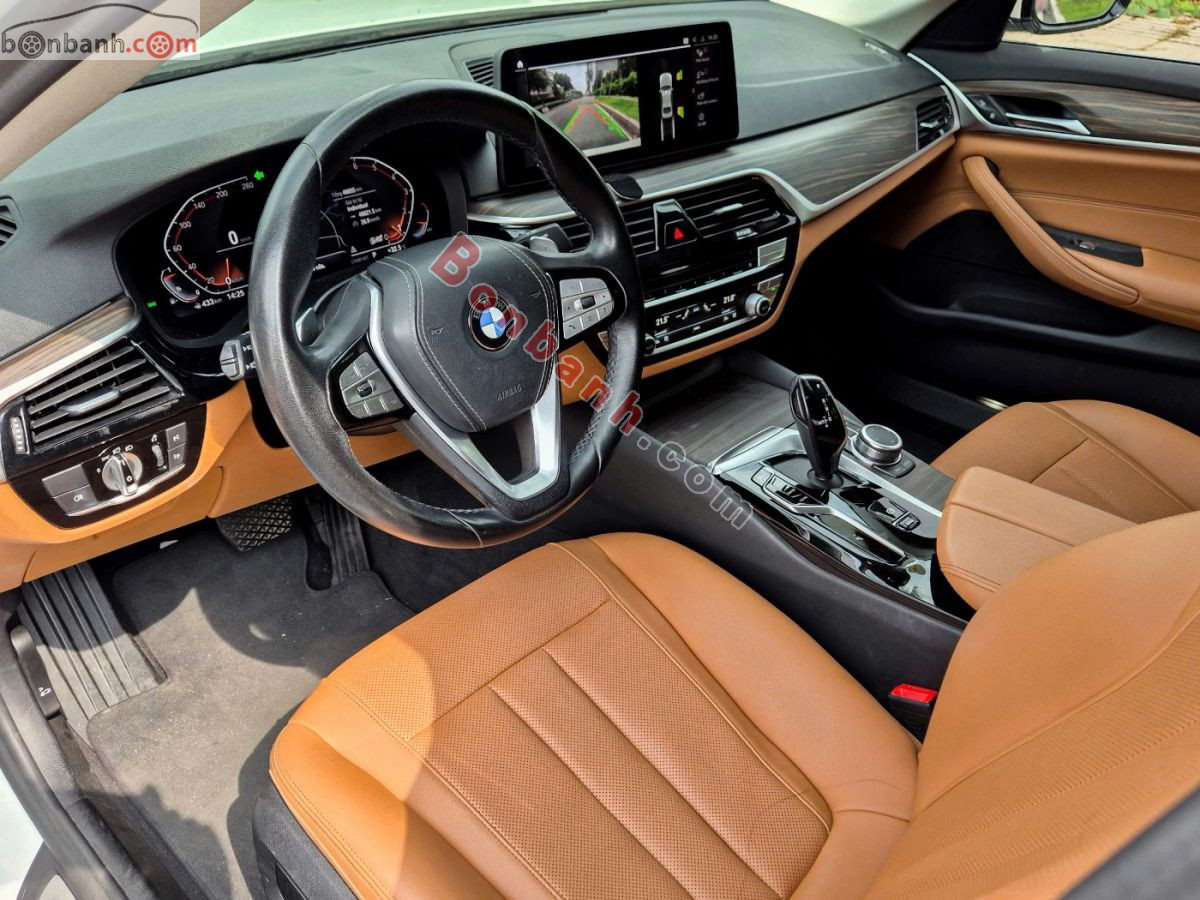Bán ô tô BMW 5 Series 520i - 2023 - xe cũ