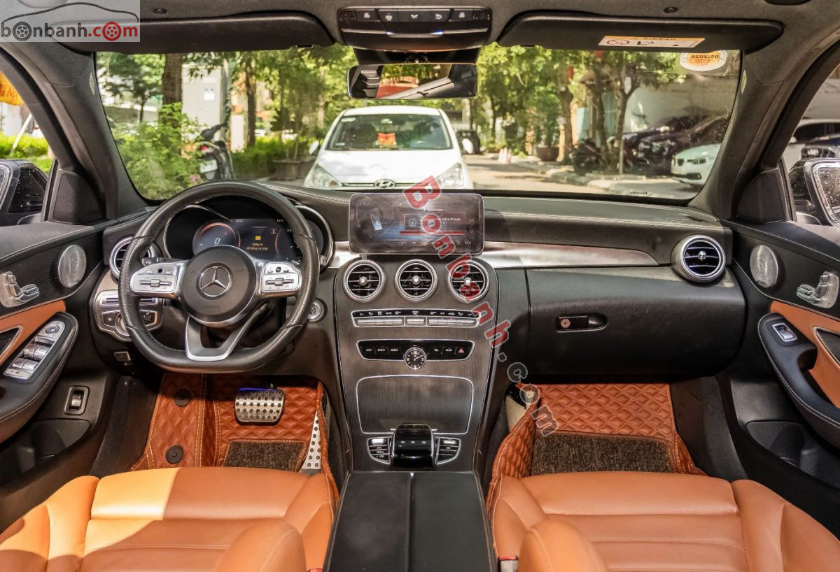 Bán ô tô Mercedes Benz C class C300 AMG - 2021 - xe cũ