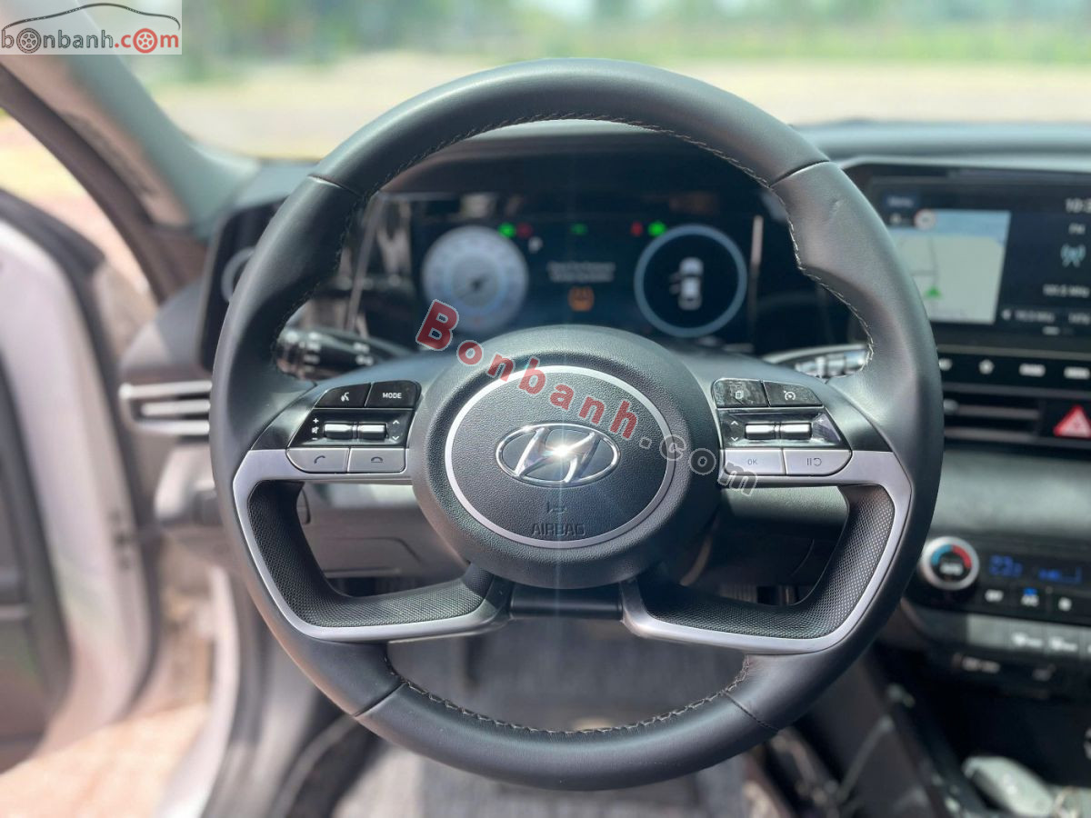 Bán ô tô Hyundai Elantra 1.6 AT Đặc biệt - 2023 - xe cũ