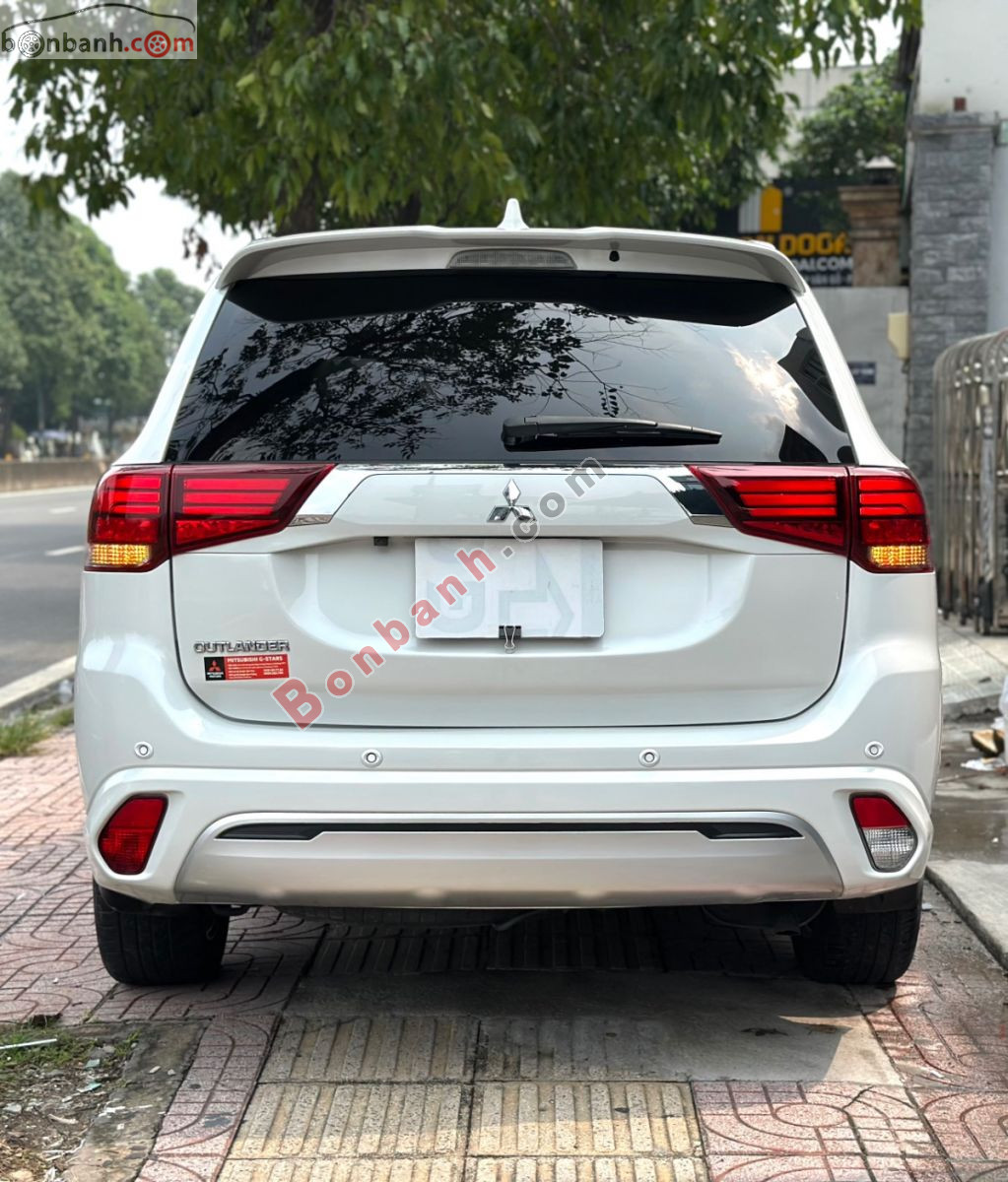 Bán ô tô Mitsubishi Outlander 2.0 CVT - 2023 - xe cũ