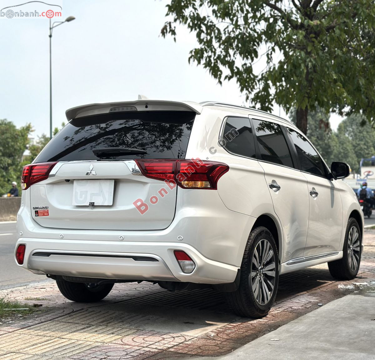 Bán ô tô Mitsubishi Outlander 2.0 CVT - 2023 - xe cũ
