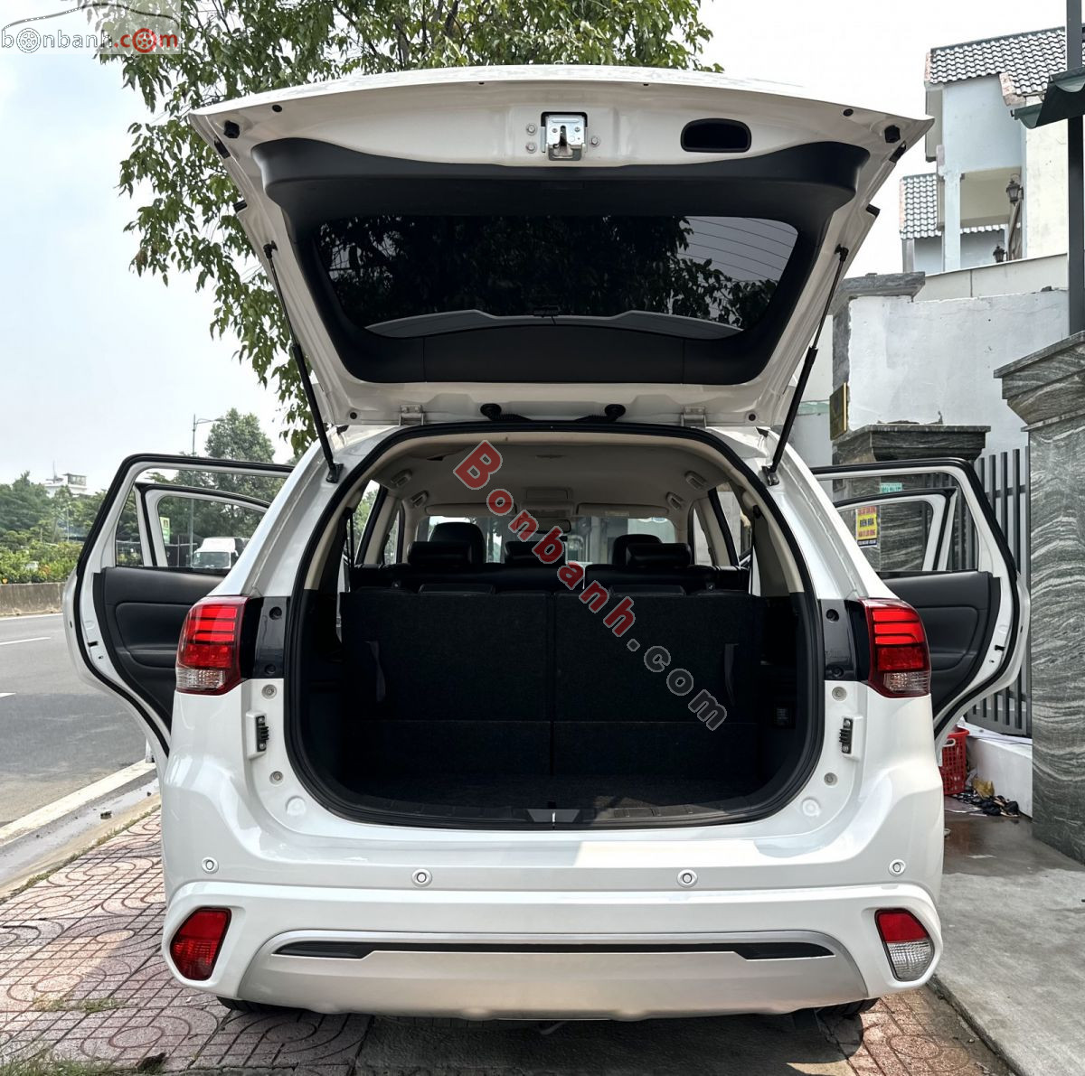 Bán ô tô Mitsubishi Outlander 2.0 CVT - 2023 - xe cũ