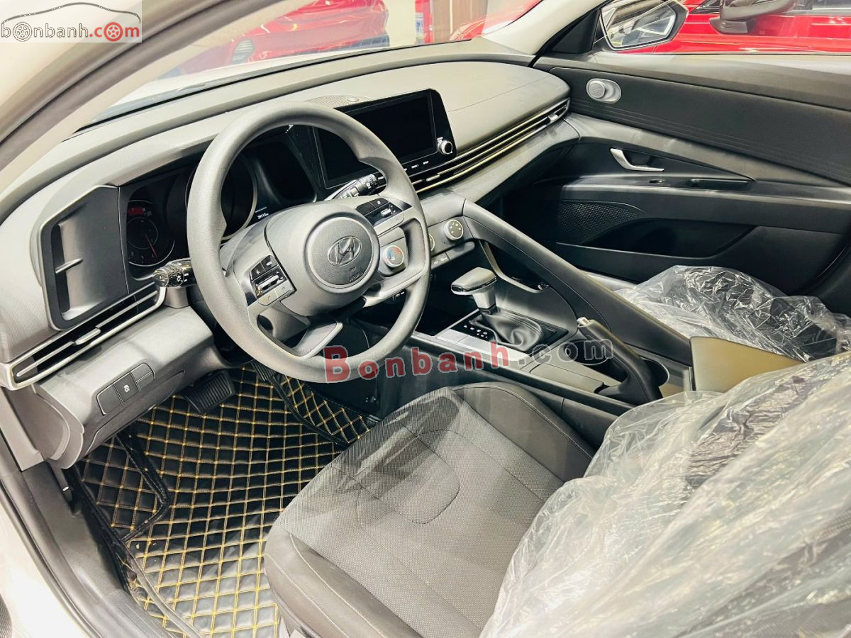 Bán ô tô Hyundai Elantra 1.6 AT Tiêu chuẩn - 2023 - xe cũ